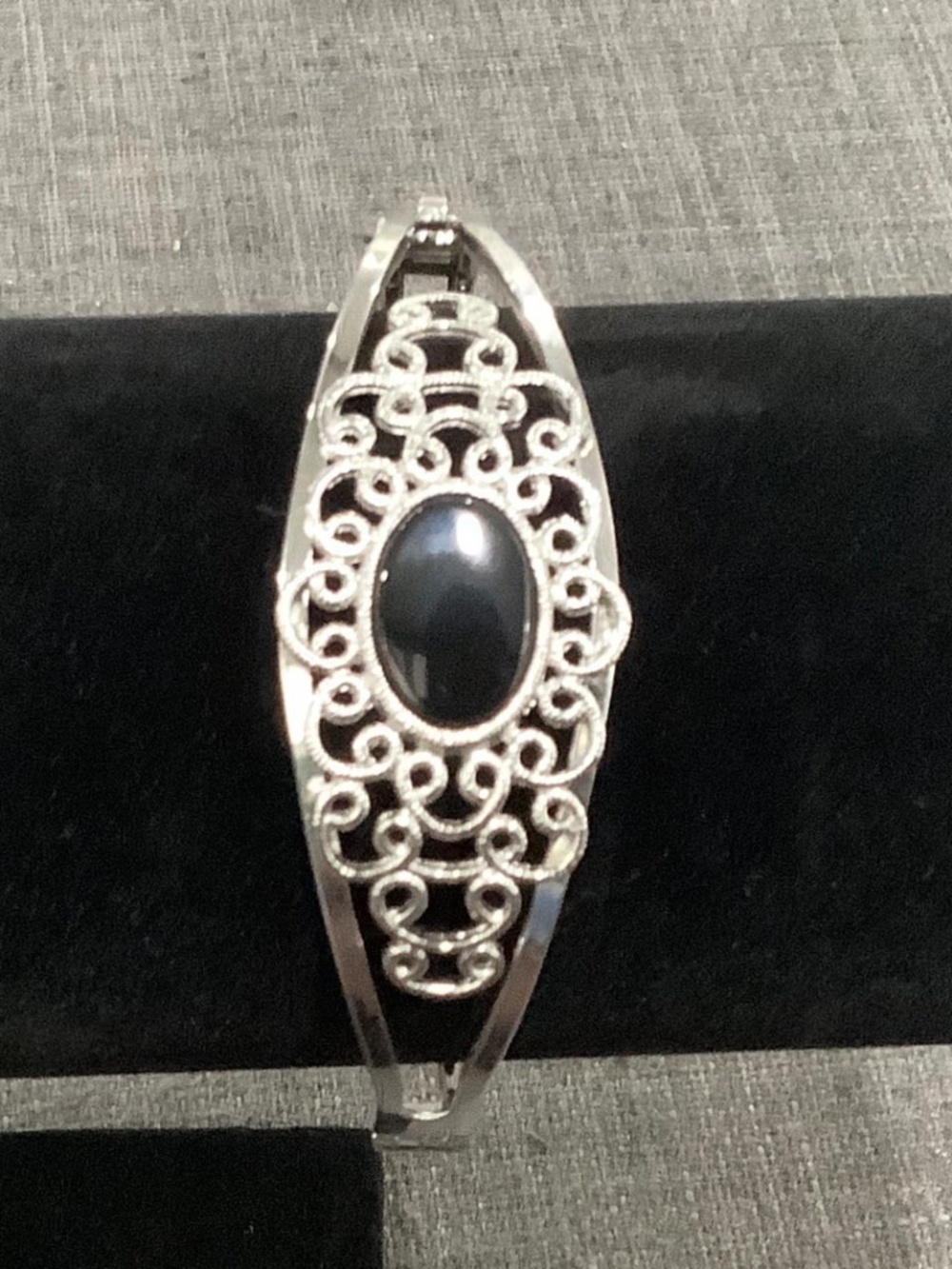 Sarah Coventry Onyx Bracelet